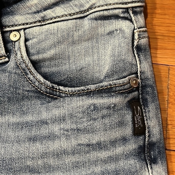 SILVER jeans co. Avery slim boot size 29 . - Picture 2 of 9